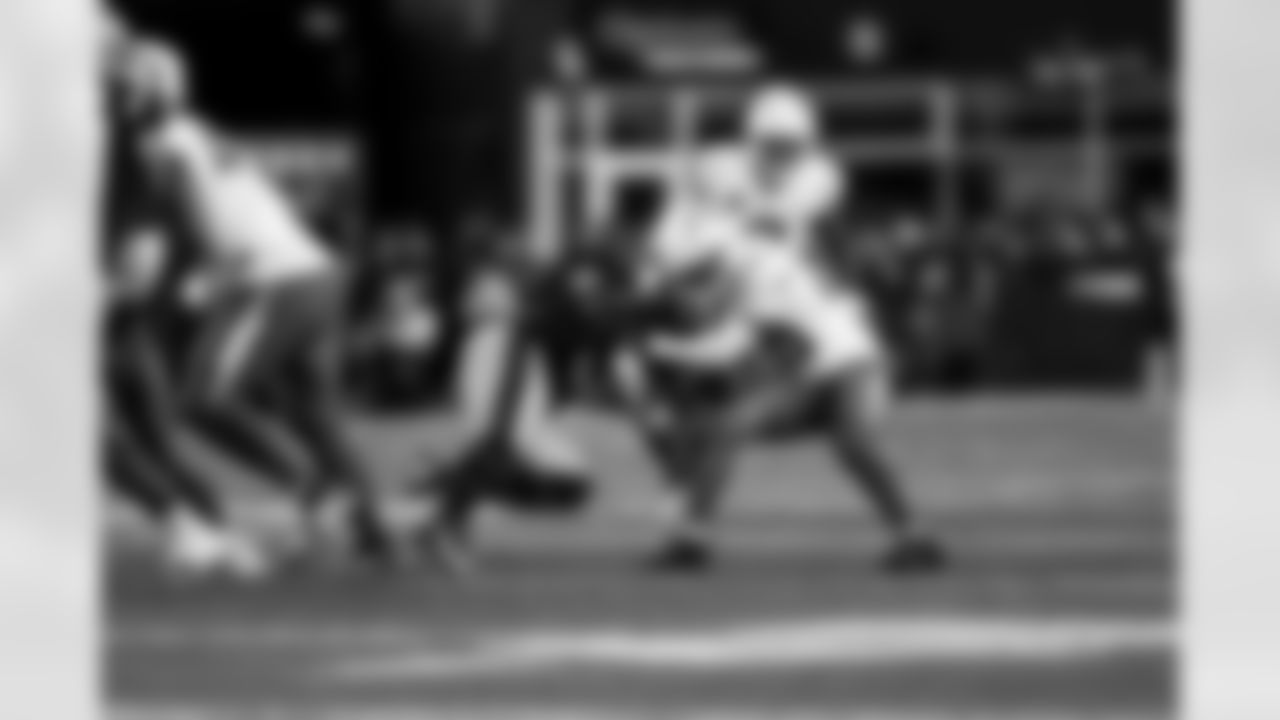 CB Tarheeb Still (29)