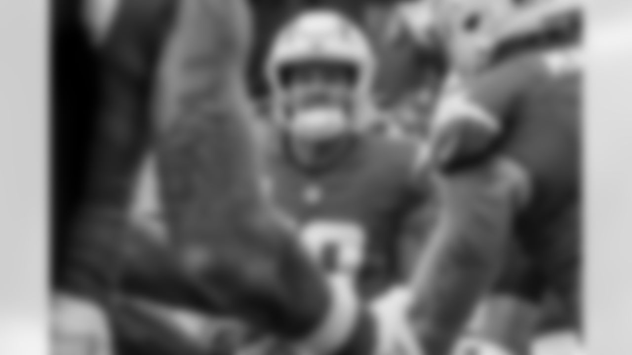 Take a look back at the best photos of Justin Herbert's 2025 campaign.