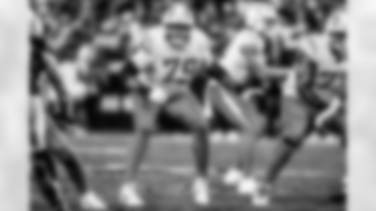 Take a look back at the Chargers Week 2 matchup with the Raiders in monochrome!