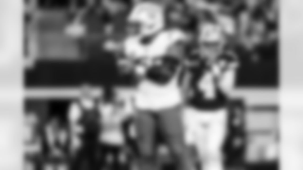 OLB Khalil Mack (52)