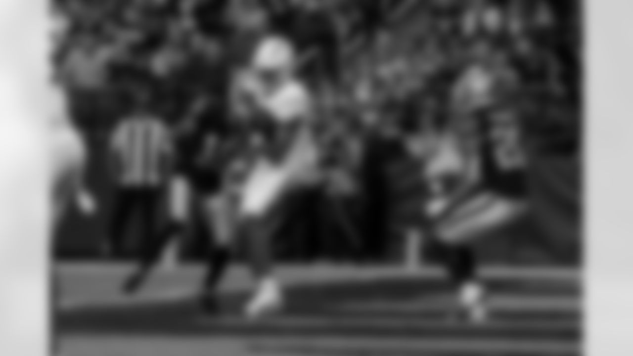 The Los Angeles Chargers play the Las Vegas Raiders on Thursday, December 14, 2023 at Allegiant Stadium in Las Vegas, NV.
[FINAL SCORE: LV 63 - LAC 21]