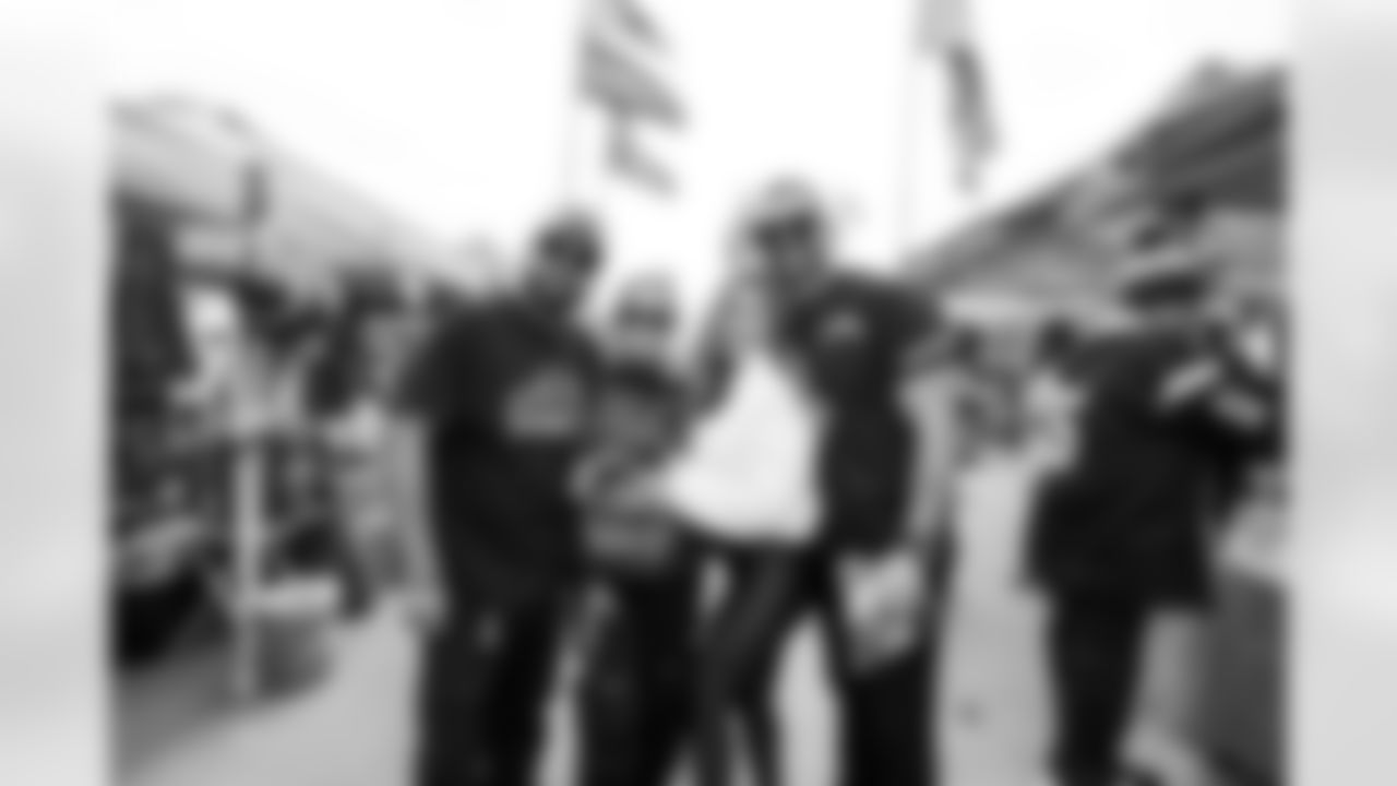 Fans joined the Bolt Fam at Pepsi Tailgate Central to get gameday ready for the Chargers' Week 13 clash with the Las Vegas Raiders.