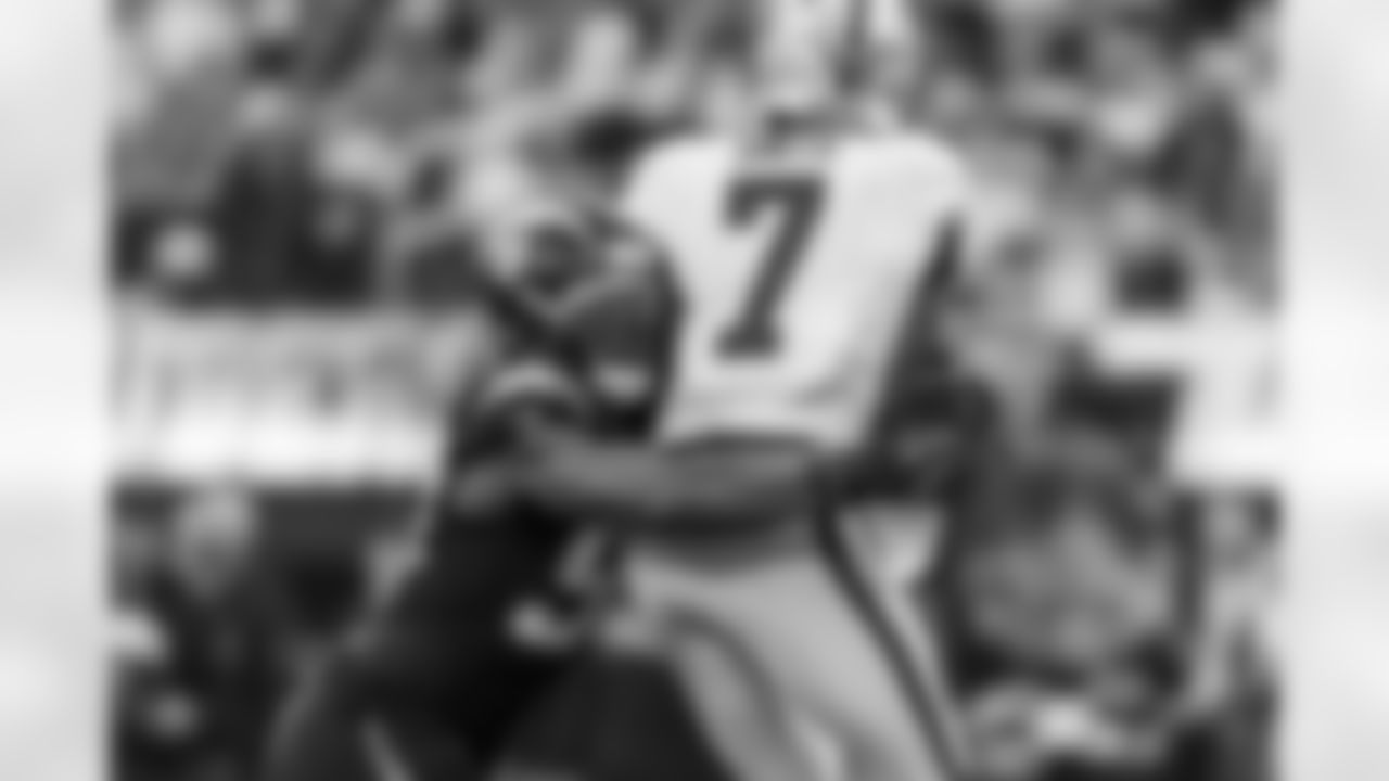 Take a look at the best photos of Chargers 2026 free agent Odafe Oweh