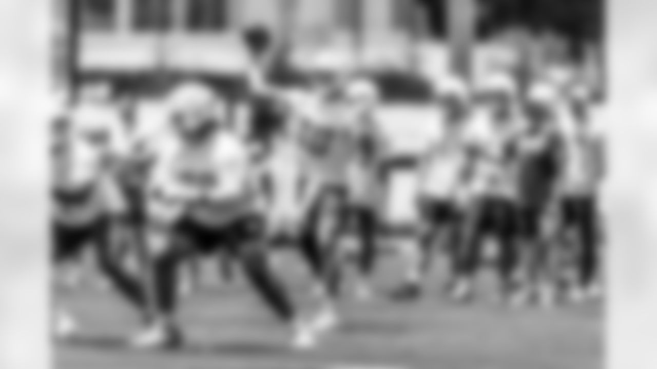 Los Angeles Chargers players participate in Phase 3 of the offseason program on Tuesday, May 27, 2025 at The Bolt in El Segundo, CA.