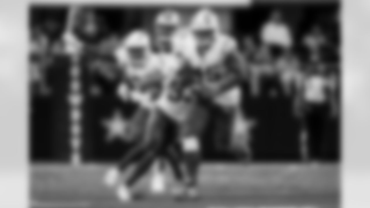 Chargers OLB Tuli Tuipulotu (#45) in action during their Pro Bowl season.