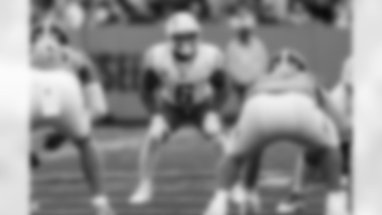 Take a look at the best photos of Chargers 2026 free agent Denzel Perryman