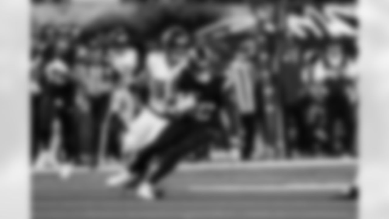 TE Oronde Gadsden (86)