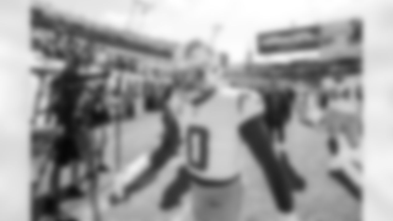 LB Daiyan Henley (0)