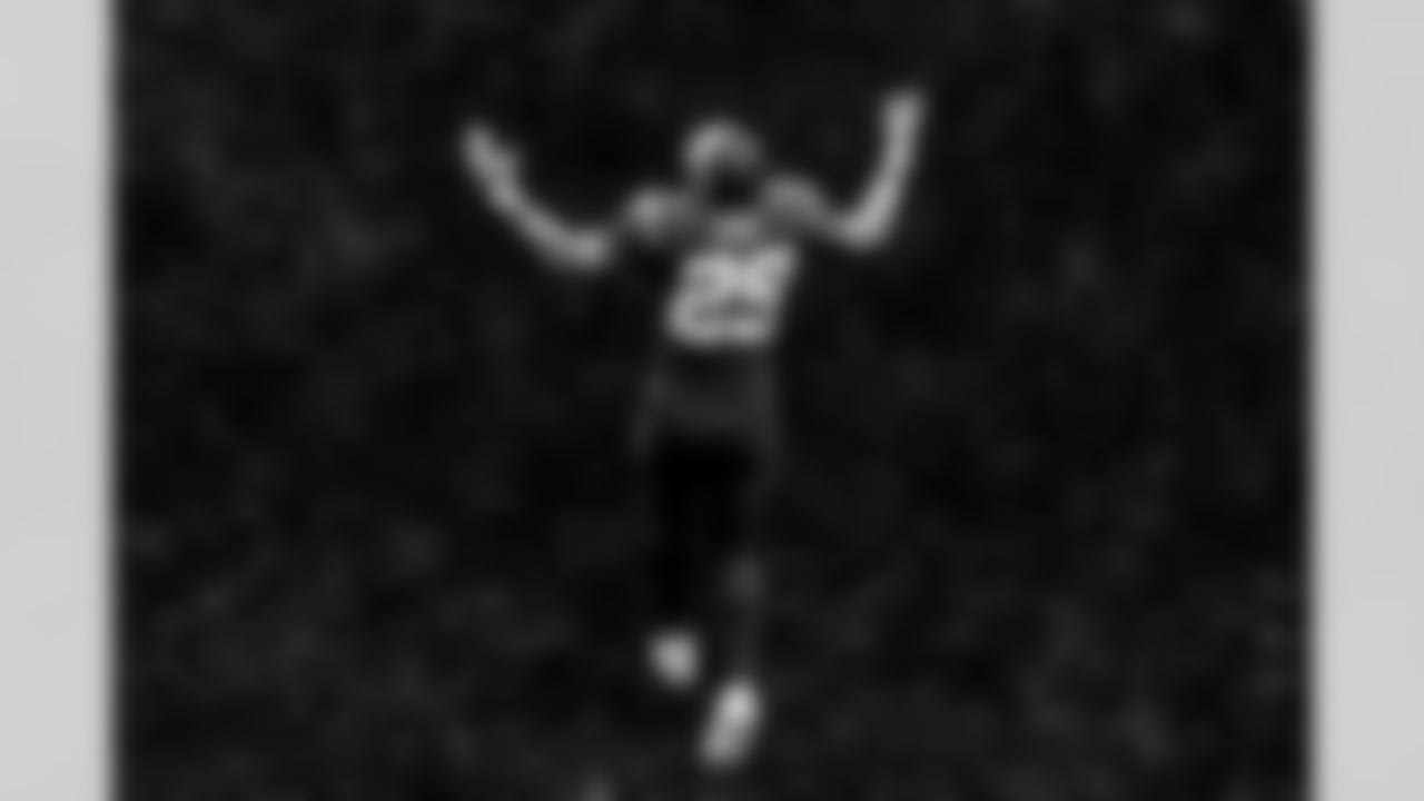 Take a look back at the Chargers Week 8 matchup with the Vikings in monochrome!