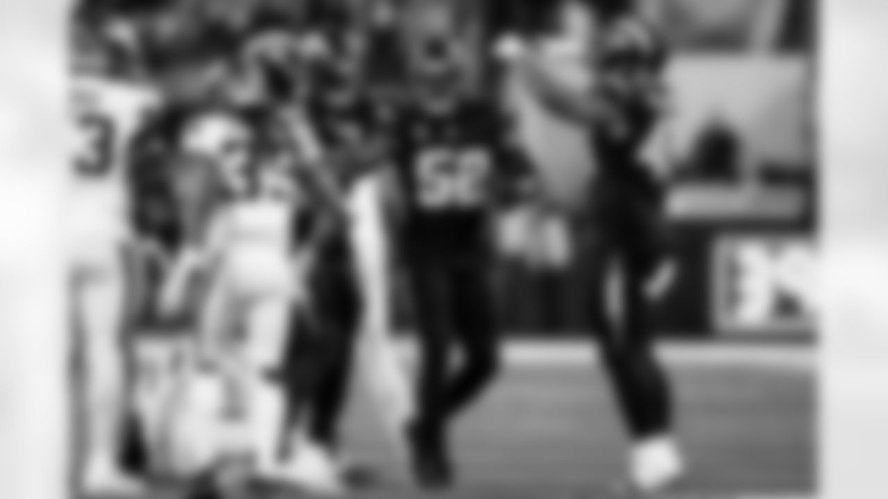 Check out the best shots from the Chargers Week 8 matchup against the Vikings!