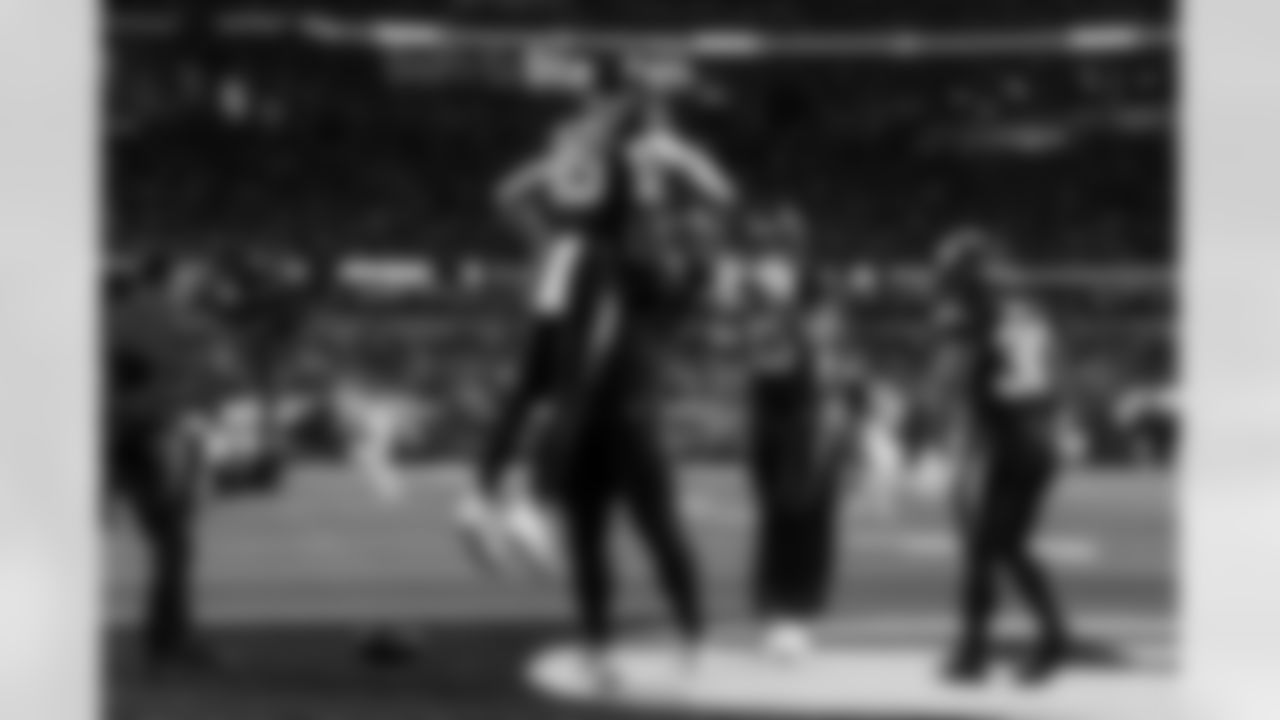 Take a look at the best photos of Chargers 2026 free agent Zion Johnson