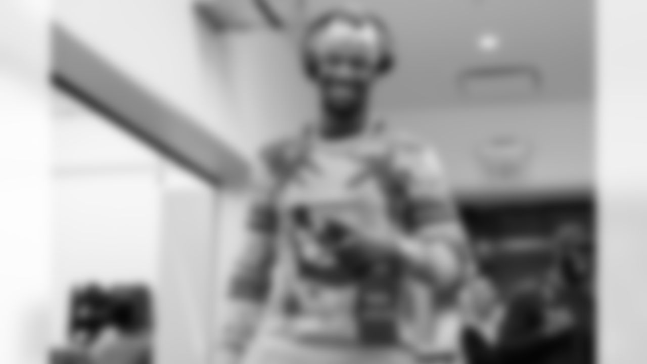 The Los Angeles Chargers play the Buffalo Bills on Sunday, December 23, 2023 at SoFi Stadium in Inglewood, CA.
[FINAL SCORE: BUF 24 - LAC 22]