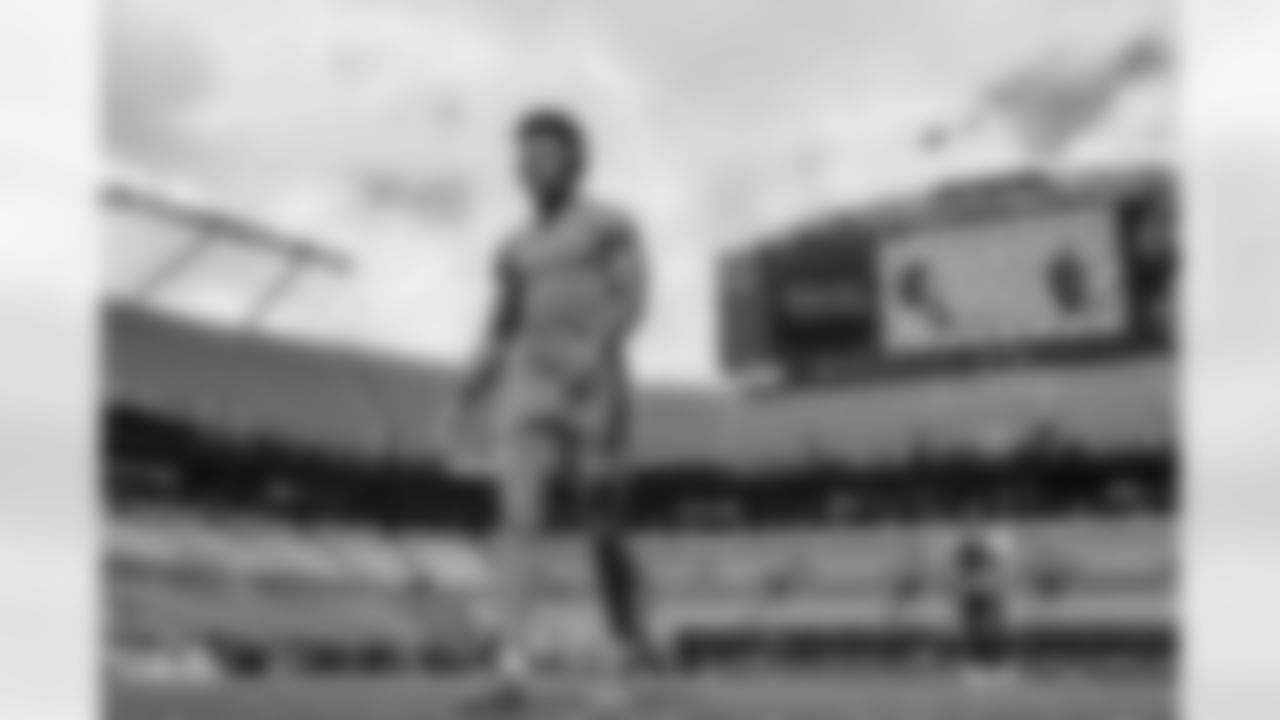 The Los Angeles Chargers play the Carolina Panthers on Sunday, September 15, 2024 at Bank of America Stadium in Charlotte, NC.
[FINAL SCORE: LAC 26 - CAR 3]