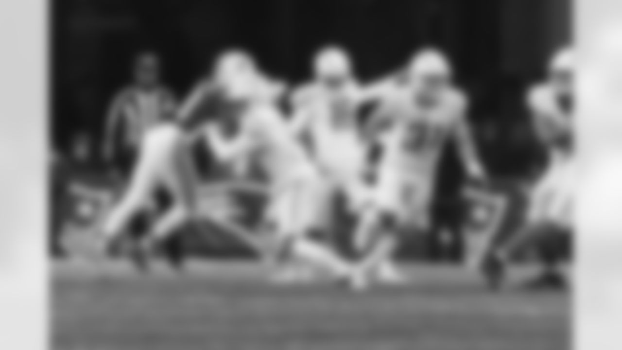 The Los Angeles Chargers play the New England Patriots on Sunday, December 3, 2023 at Gillette Stadium in Foxborough, MA.
[FINAL SCORE: LAC 6 - NE 0]