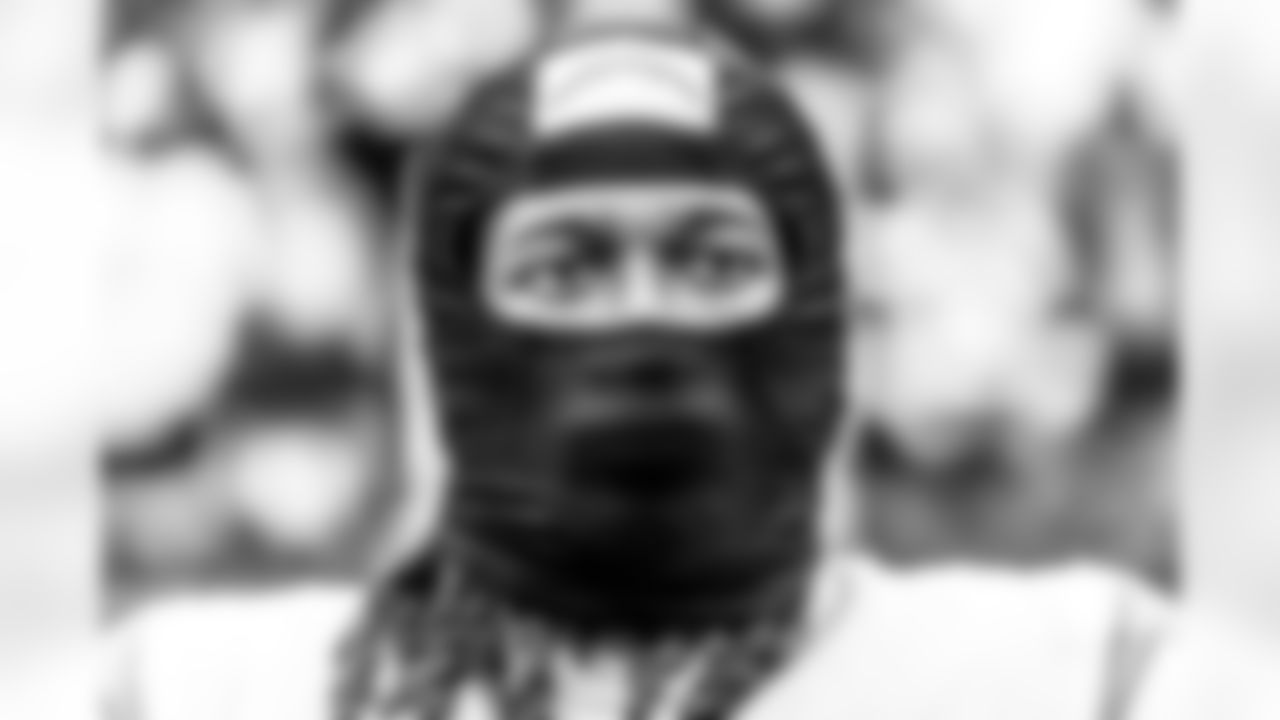 Take a look back at the Chargers Week 17 matchup with the Patriots in monochrome!
