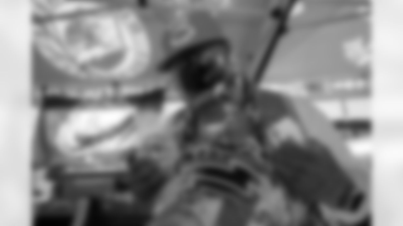 The Los Angeles Chargers play the Cincinnati Bengals on Sunday, November 17, 2024 at SoFi Stadium in Inglewood, CA.
[FINAL SCORE: LAC 27 - CIN 34]