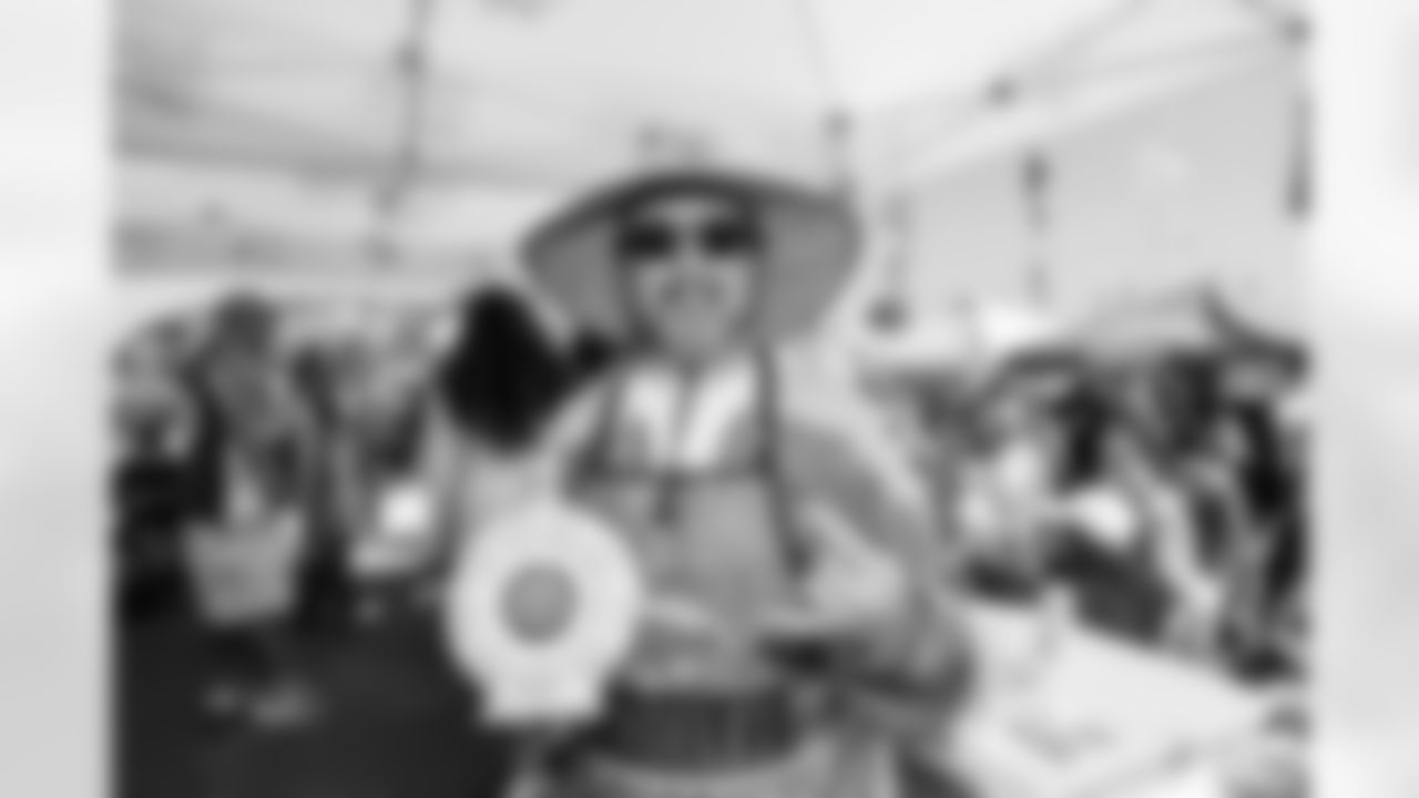 The Los Angeles Chargers play the Denver Broncos on Sunday, September 21, 2025 at SoFi Stadium in Inglewood, CA.
[FINAL SCORE: LAC 23 - DEN 20]