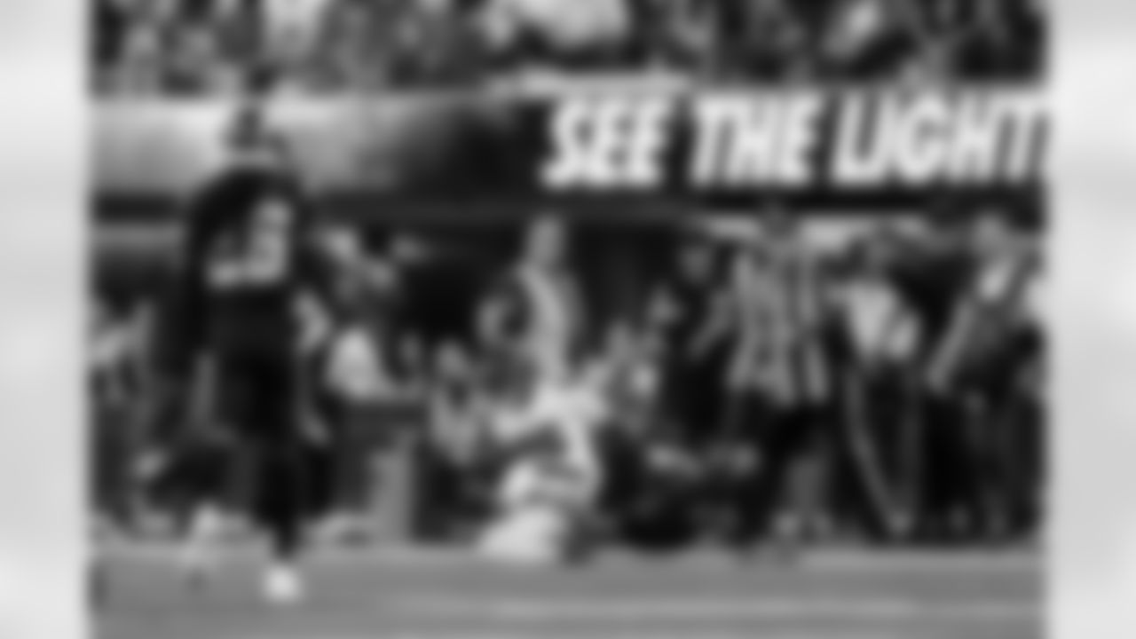 S Derwin James Jr. (3)