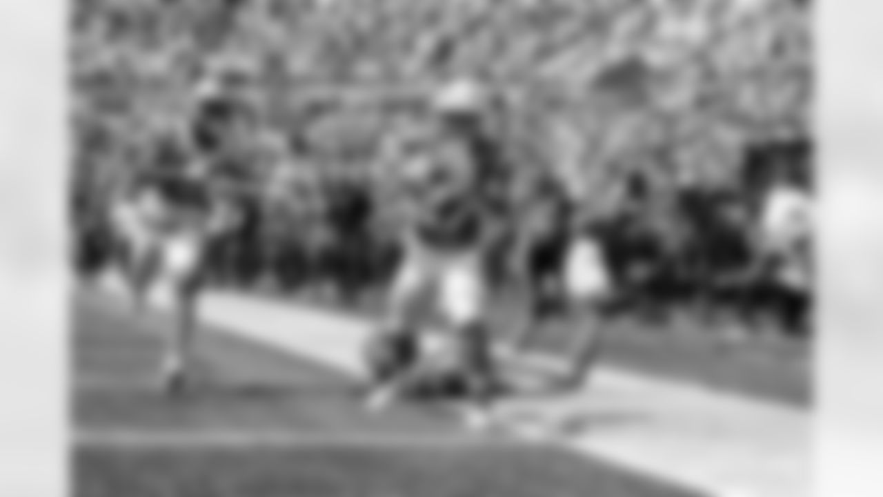 The Los Angeles Chargers play the Carolina Panthers on Sunday, September 15, 2024 at Bank of America Stadium in Charlotte, NC.
[FINAL SCORE: LAC 26 - CAR 3]