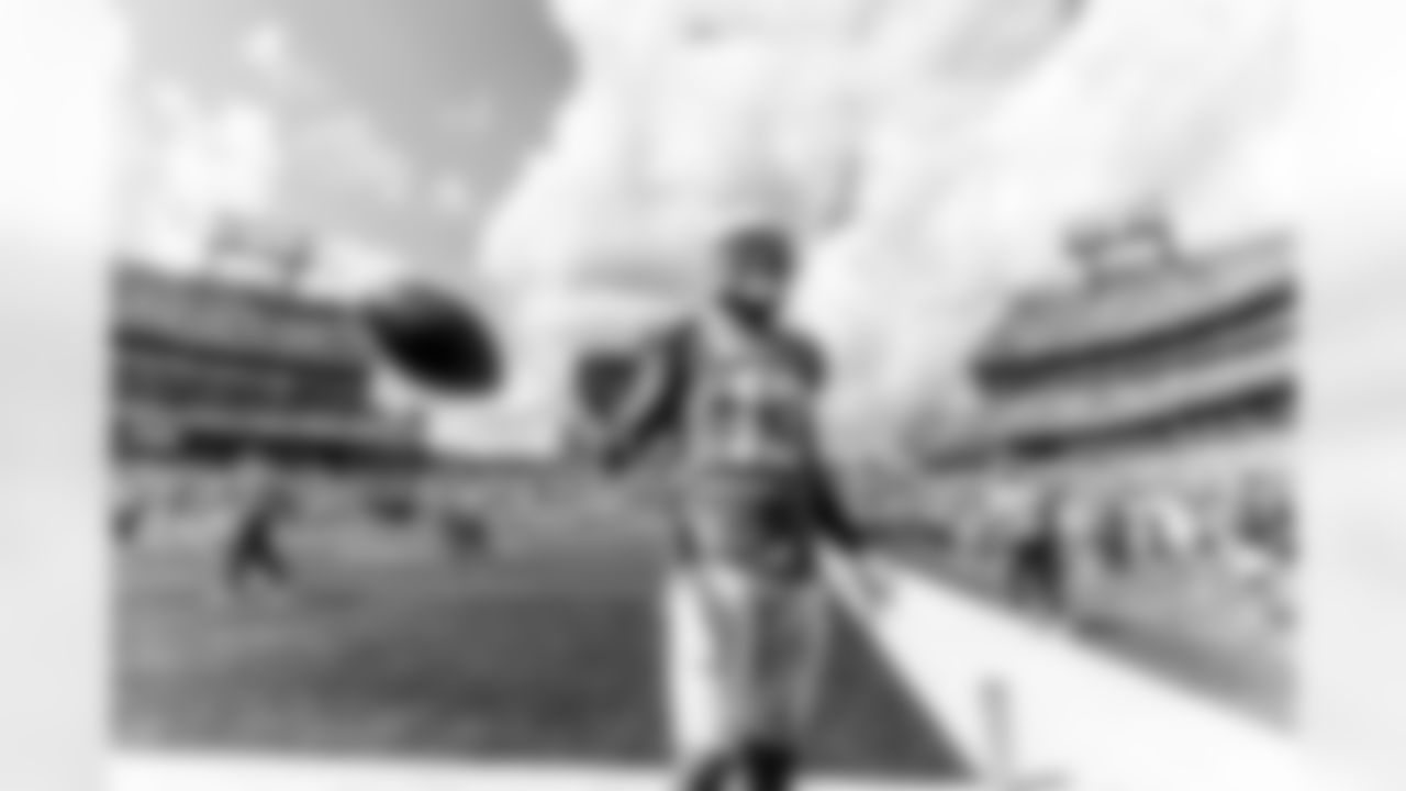 The Los Angeles Chargers play the Tennessee Titans on Sunday, September 17, 2023 at Nissan Stadium in Nashville, TN.
[FINAL SCORE: TEN 27 - LAC 24]