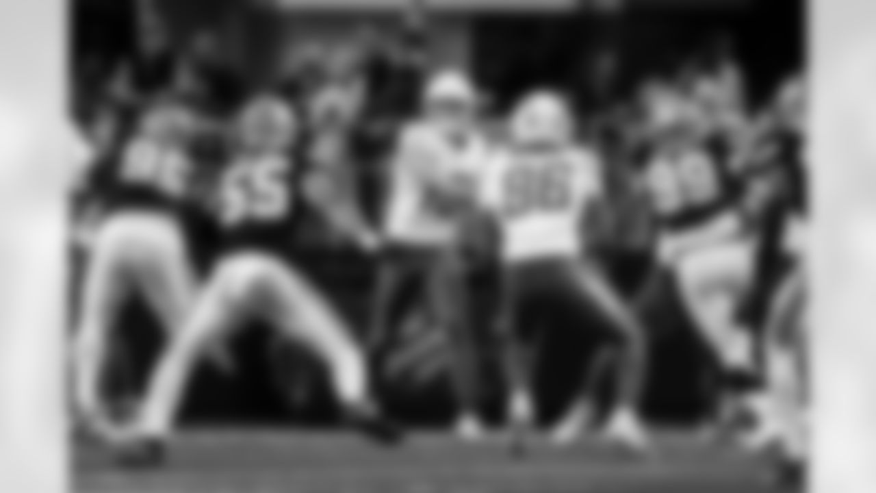 TE Oronde Gadsden (86)