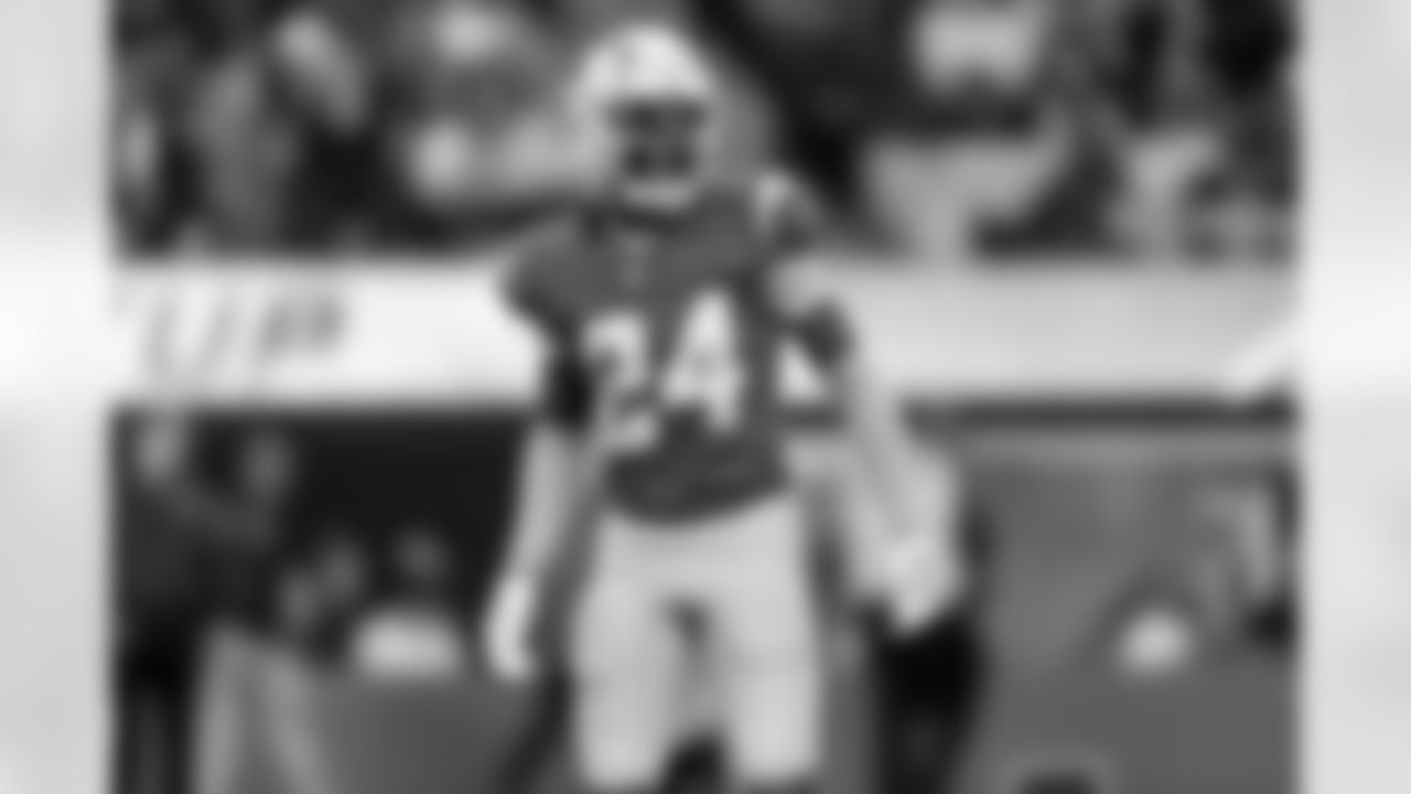 The Los Angeles Chargers play the Buffalo Bills on Saturday, December 23, 2023 at SoFi Stadium in Inglewood, CA.
[FINAL SCORE: BUF 24 - LAC 22]