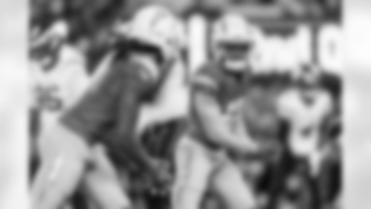 The Los Angeles Chargers play the New York Jets on Monday, November 6, 2023 at MetLife Stadium in East Rutherford, NJ.
[FINAL SCORE: LAC 27 - NYJ 6]