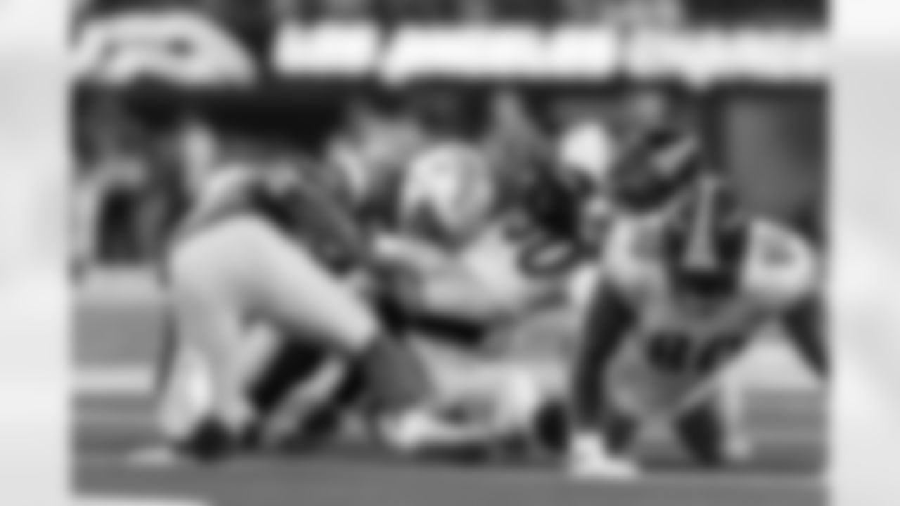 Check out the best shots from the Chargers Week 10 matchup against the Steelers!