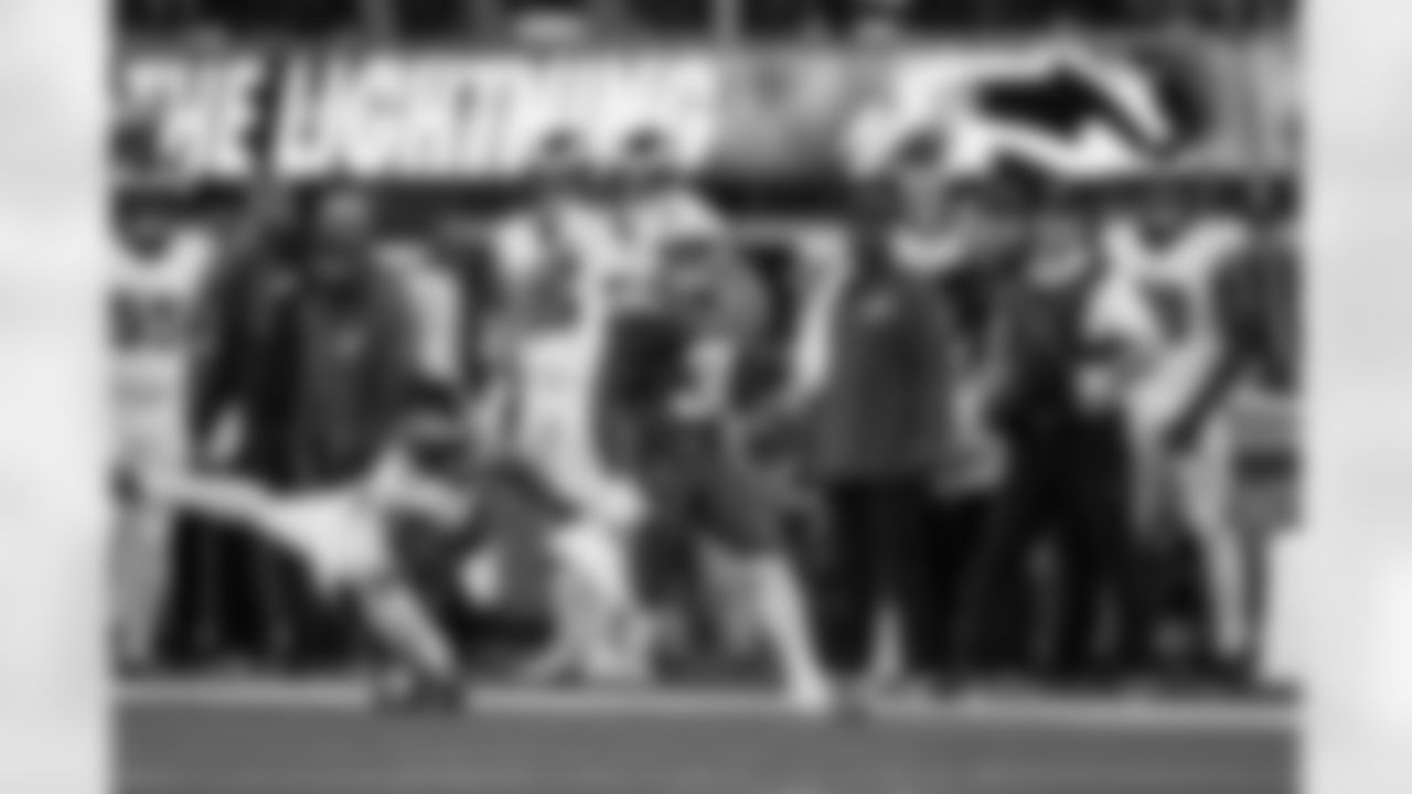 RB Kimani Vidal (30)