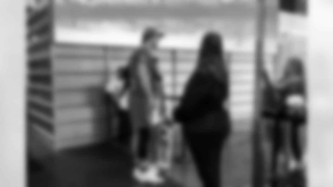 QB Justin Herbert (10)