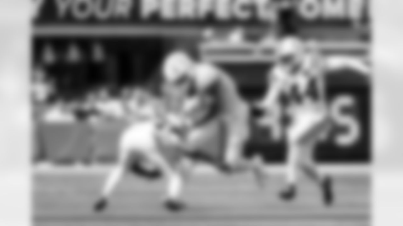TE Oronde Gadsden (86)