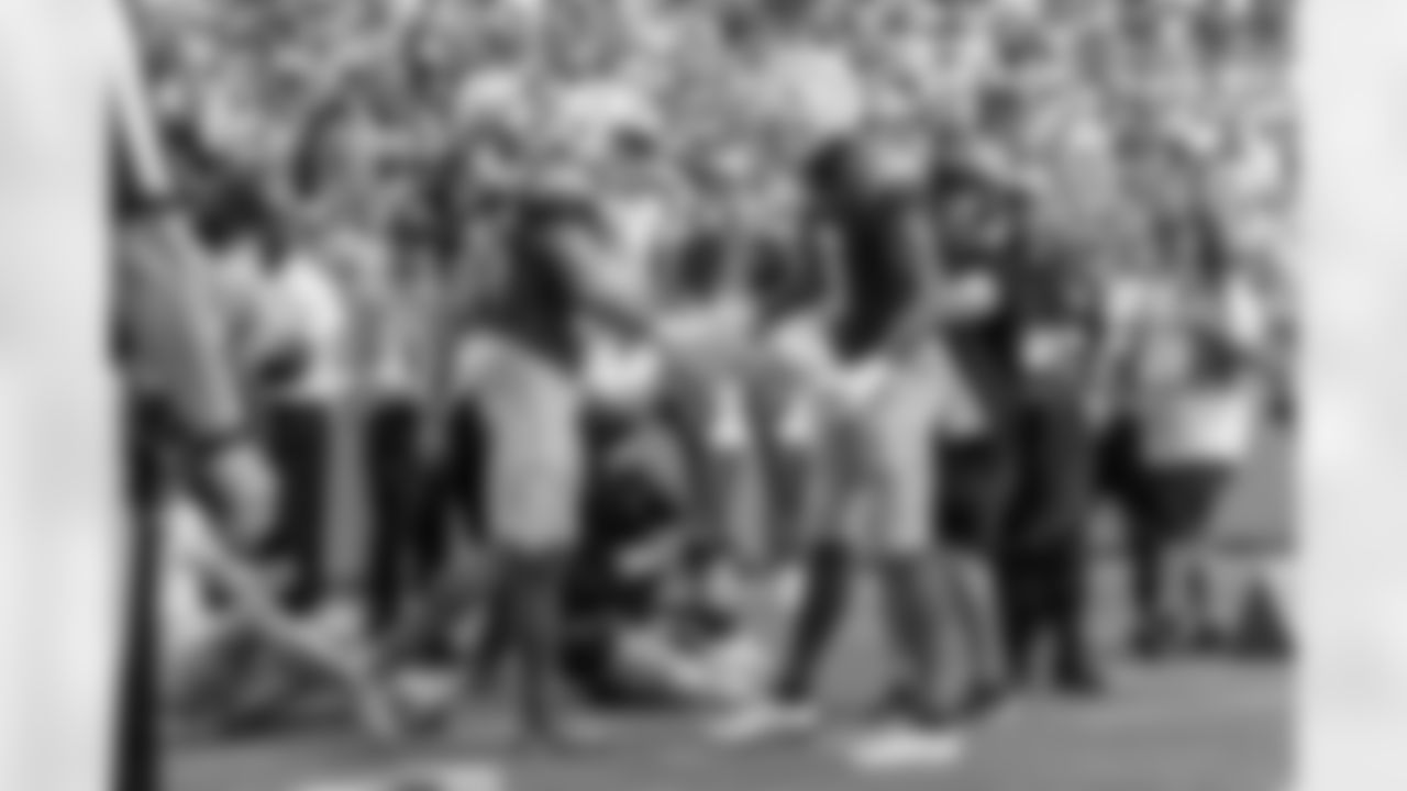 Check out the best shots from the Chargers Week 6 matchup against the Dolphins!