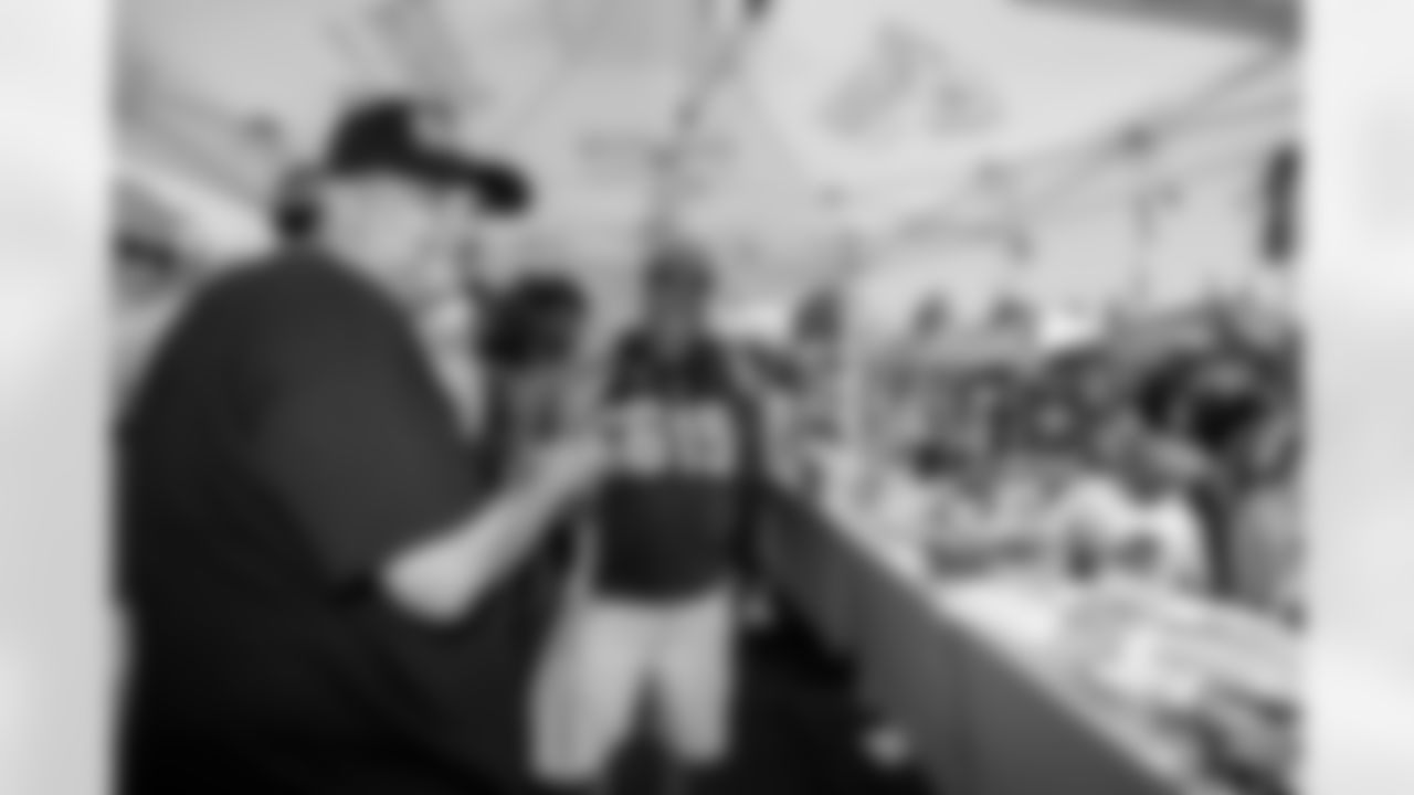 The Los Angeles Chargers play the Denver Broncos on Sunday, September 21, 2025 at SoFi Stadium in Inglewood, CA.
[FINAL SCORE: LAC 23 - DEN 20]