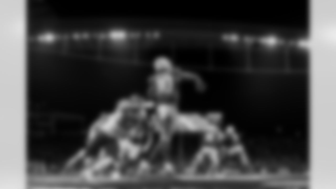 Chargers QB Justin Herbert (#10) in action during their Pro Bowl season.