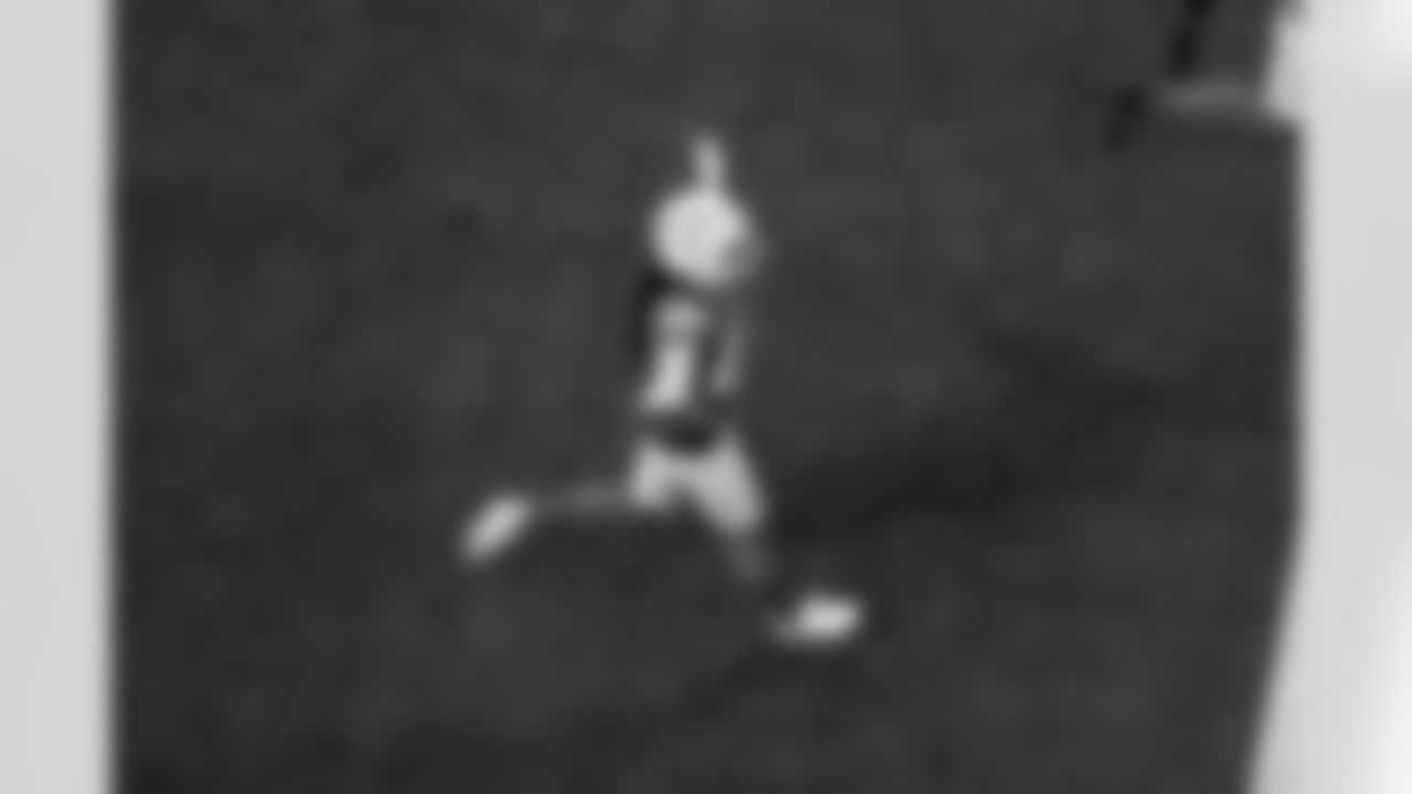 CB Donte Jackson (26)