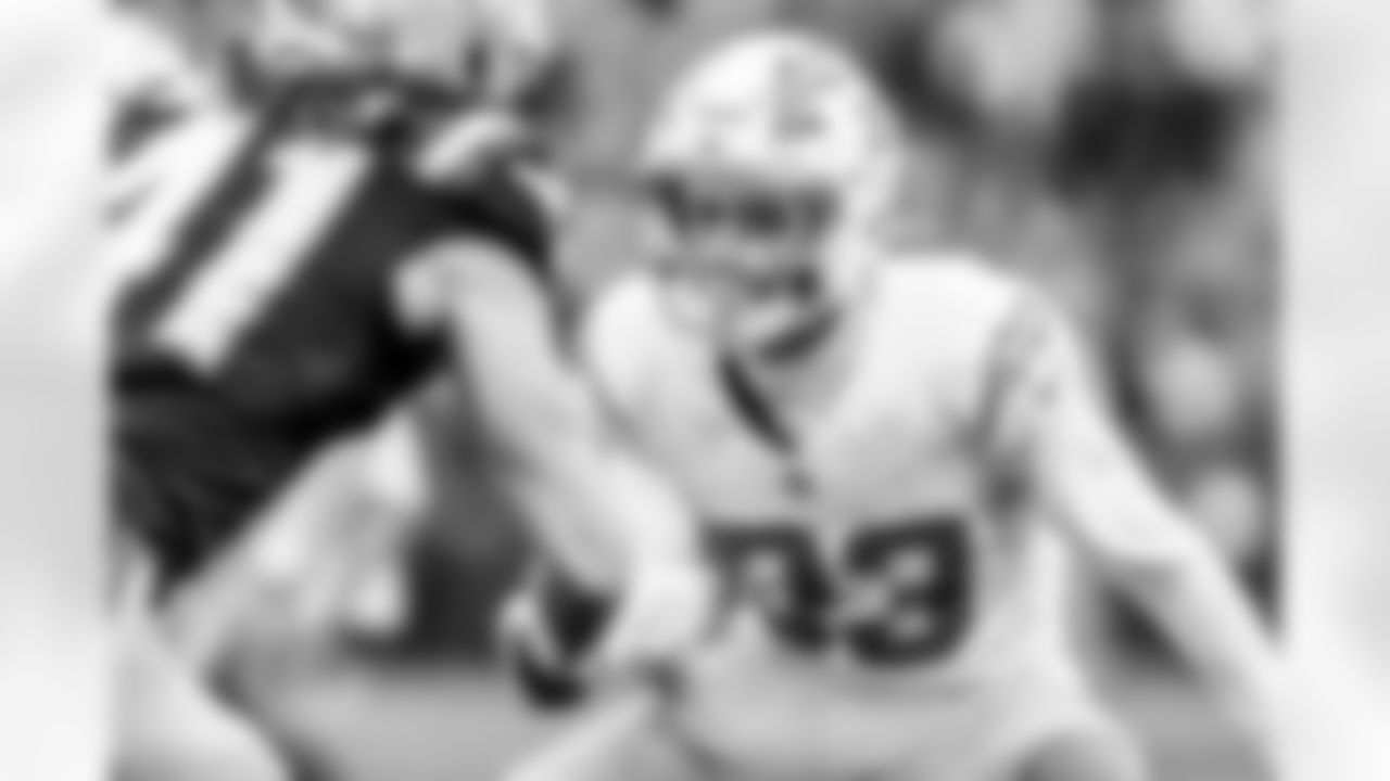 Take a look back at the Chargers Week 17 matchup with the Patriots in monochrome!