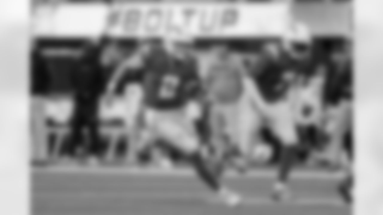 The Los Angeles Chargers play the Buffalo Bills on Saturday, December 23, 2023 at SoFi Stadium in Inglewood, CA.
[FINAL SCORE: BUF 24 - LAC 22]