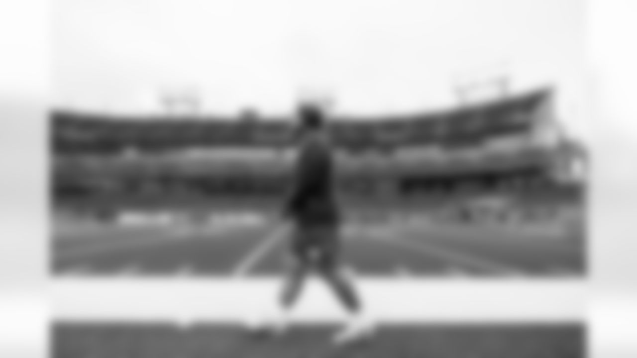 Check out the best shots from the Chargers Week 9 matchup against the Titans!