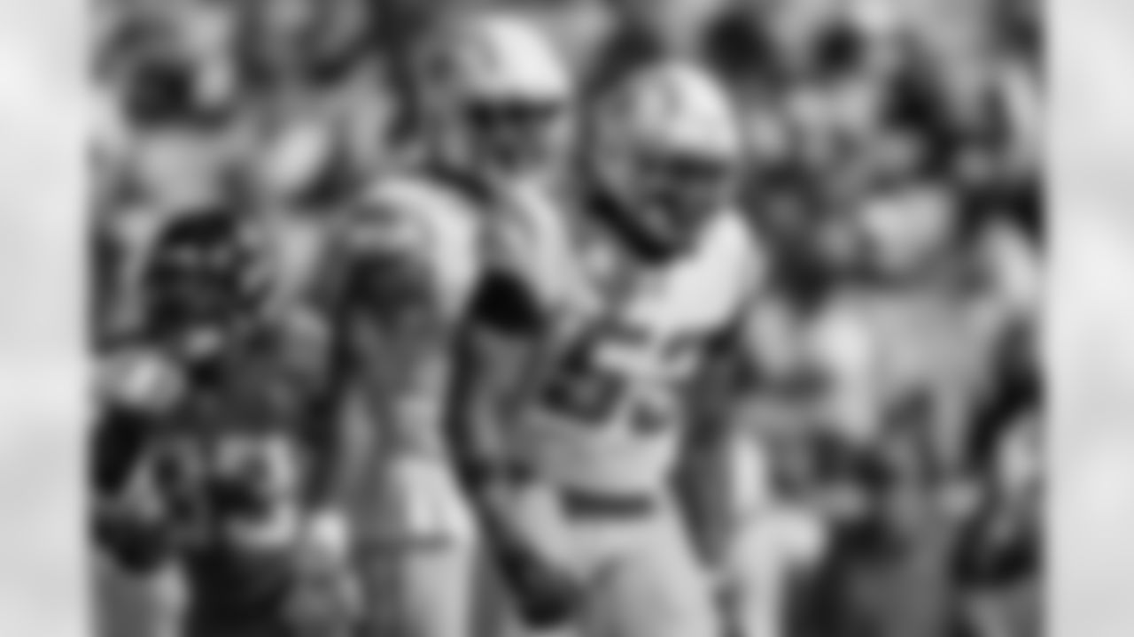 Take a look at the best photos of Chargers 2026 free agent Del'Shawn Phillips