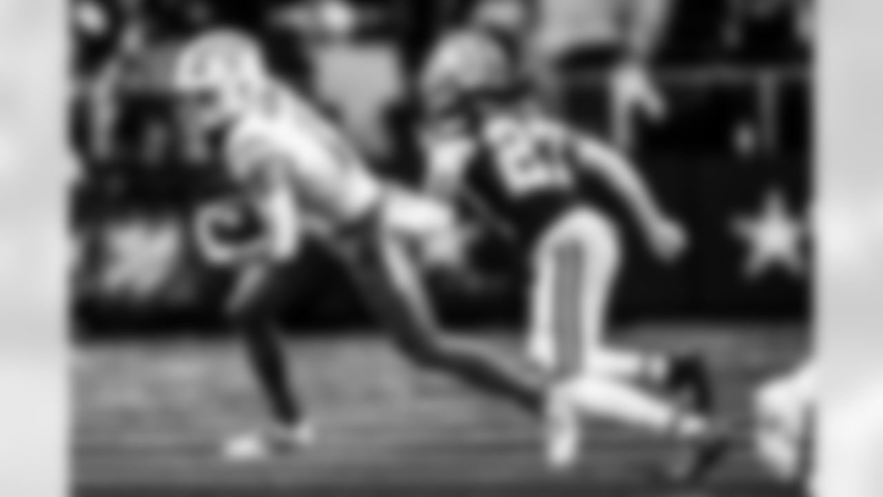 Take a look back at the Chargers Week 16 matchup with the Cowboys in monochrome.