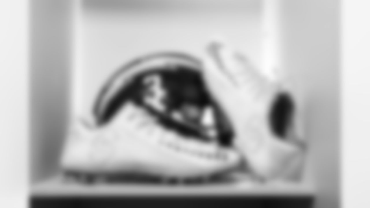 S Derwin James Jr. (3)