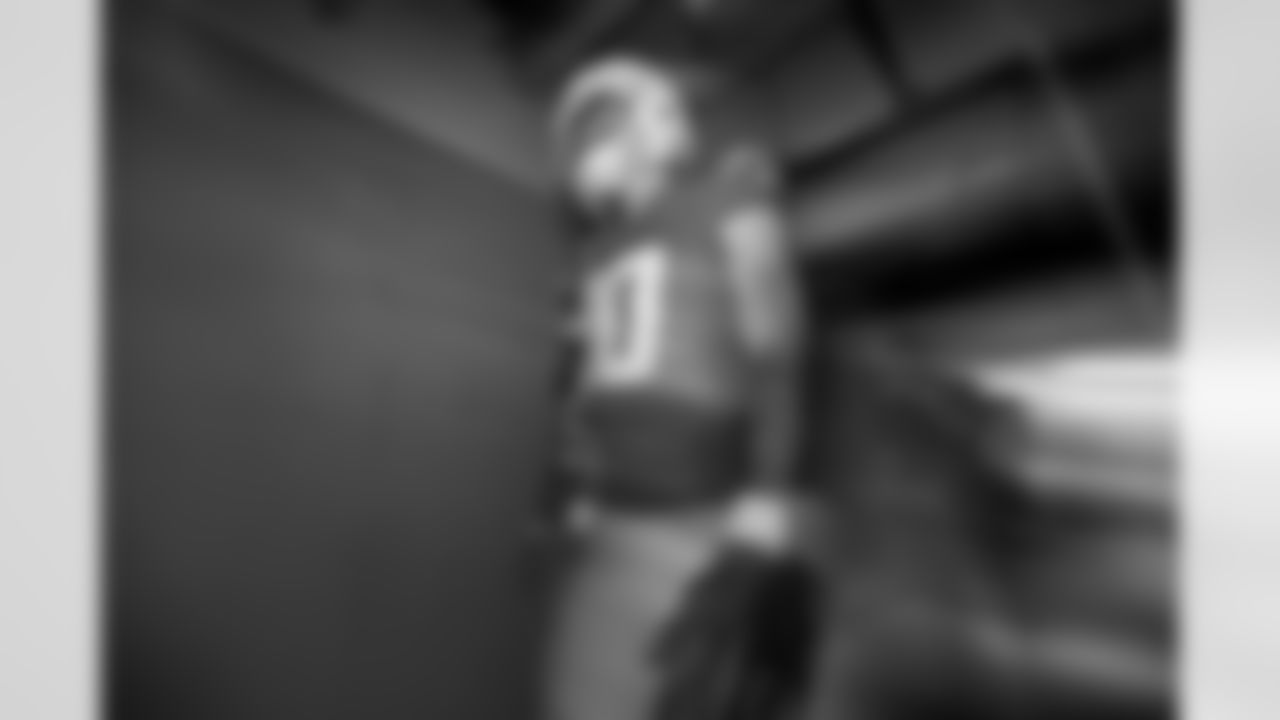 Check out the best shots from the Chargers Week 10 matchup against the Steelers!