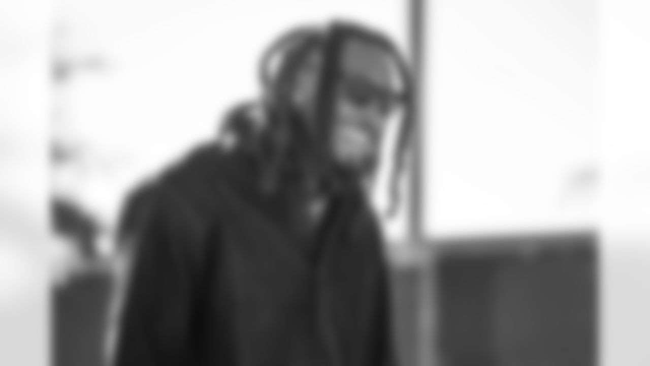 Take a look back at the best photos of the Chargers best arrival fits of the 2025 season.