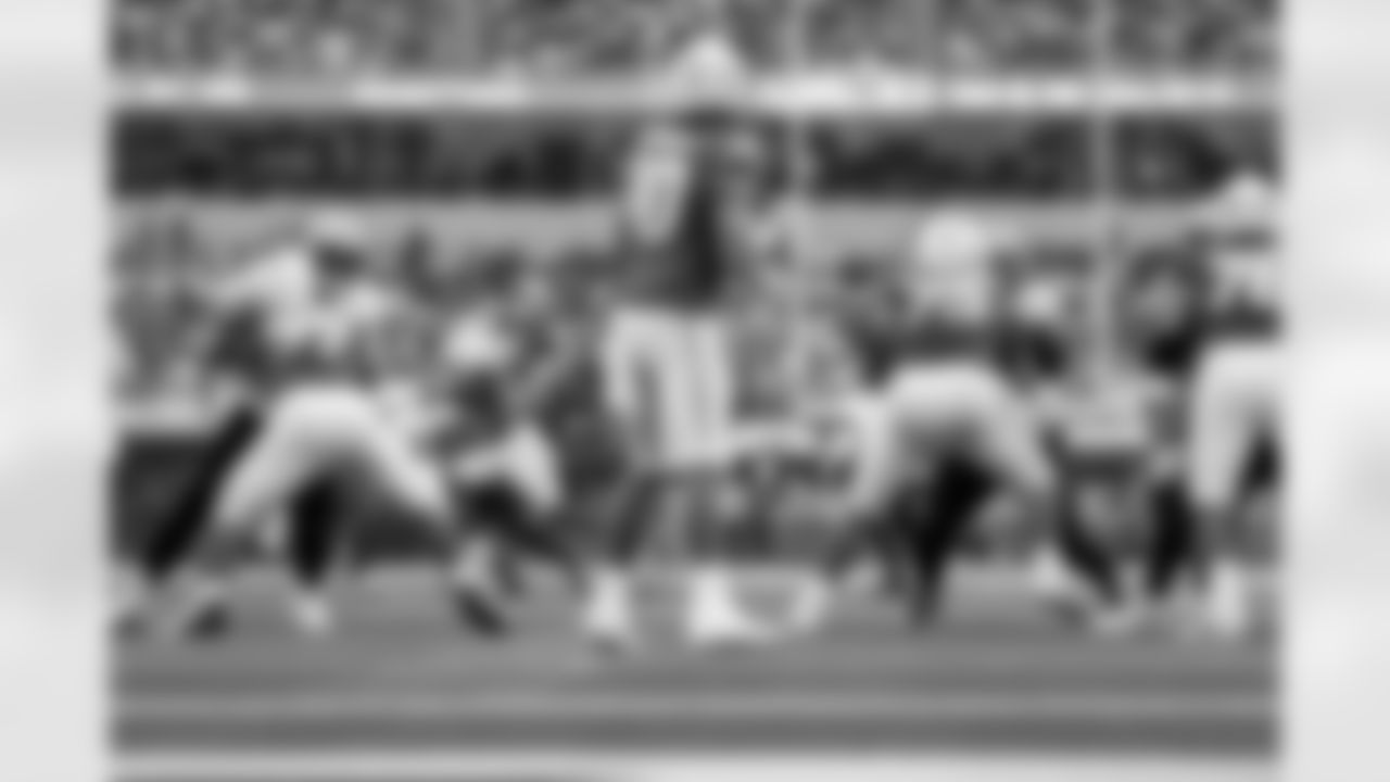 The Los Angeles Chargers play the New Orleans Saints on Sunday, October 27, 2024 at SoFi Stadium in Inglewood, CA.
[FINAL SCORE: LAC 26 - NO 8]