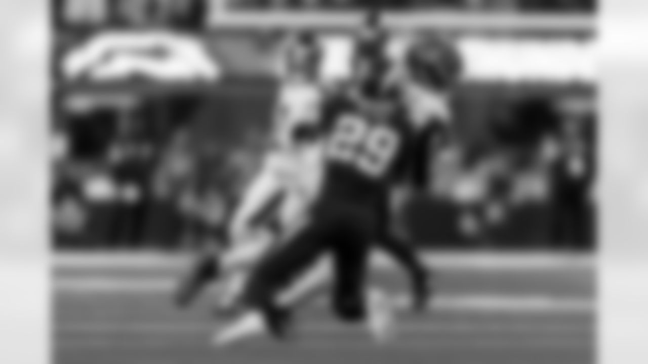 Check out the best shots from the Chargers Week 17 matchup against the Texans!