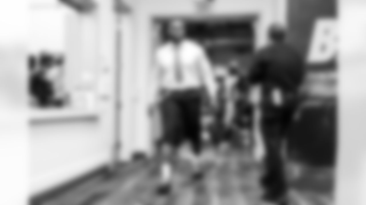 DL Da'Shawn Hand (91)