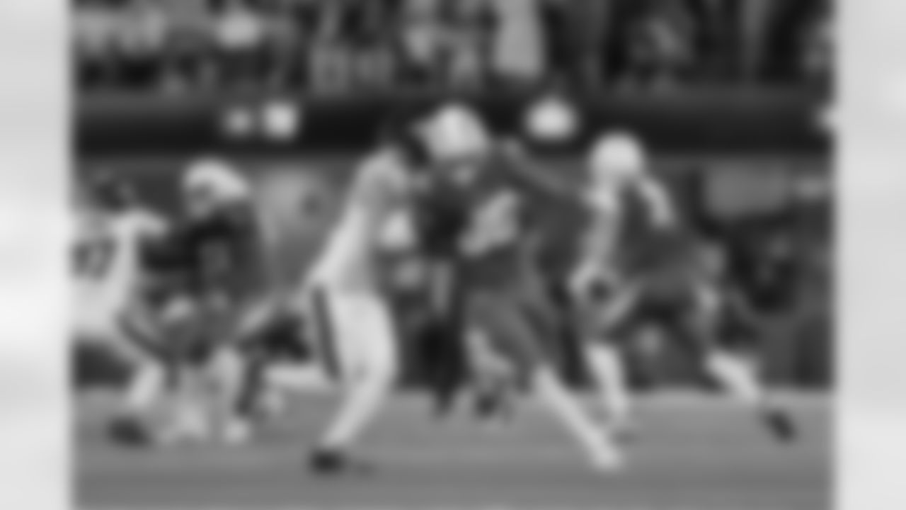 TE Oronde Gadsden (86)