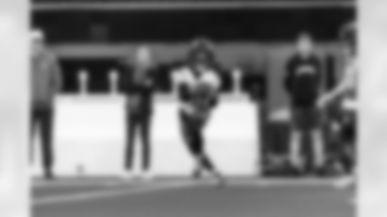 The Los Angeles Chargers practice on Wednesday, December 24, 2025 at Sofi Stadium in Inglewood, CA.