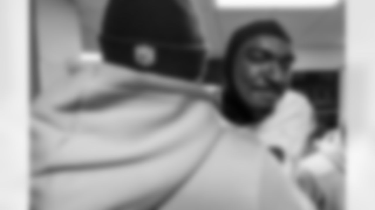 Check out the best shots from the Chargers Week 15 matchup against the Chiefs!