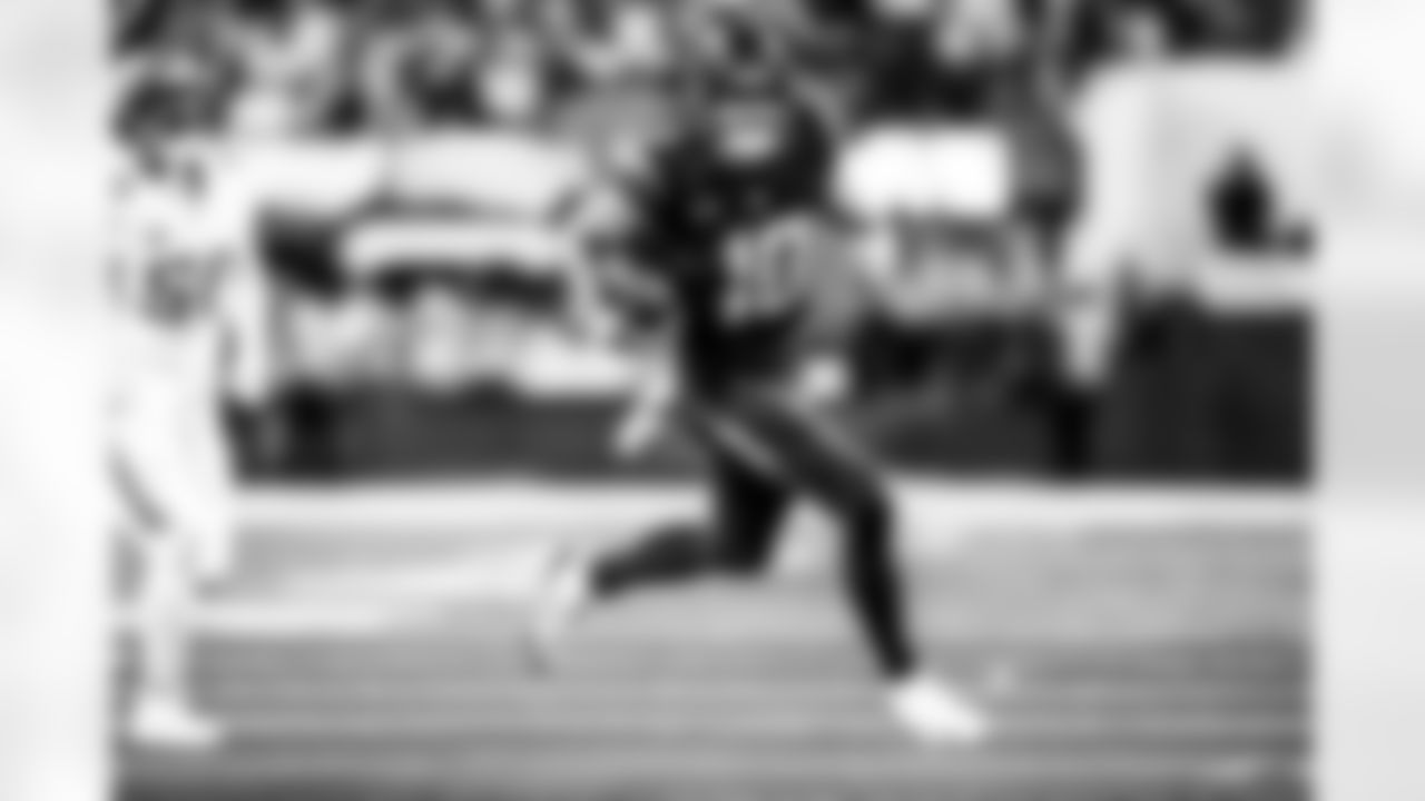 Take a look back at the Chargers Week 8 matchup with the Vikings in monochrome!